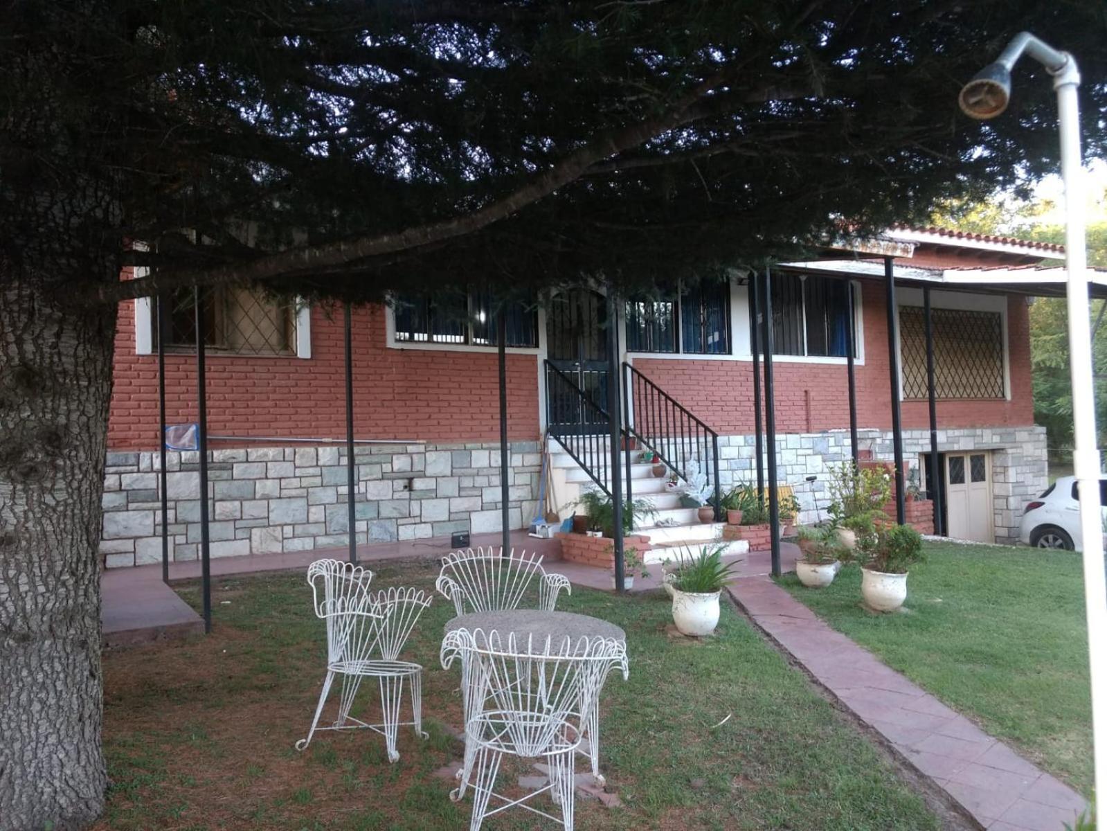 Clara Villa Parque Siquiman